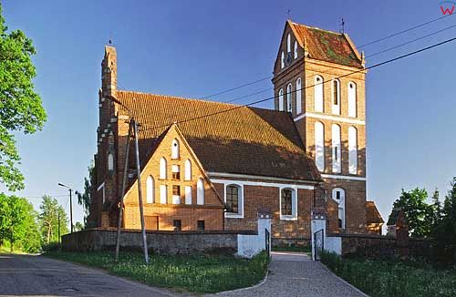 Kościół parafialny w Krekolu warm-maz